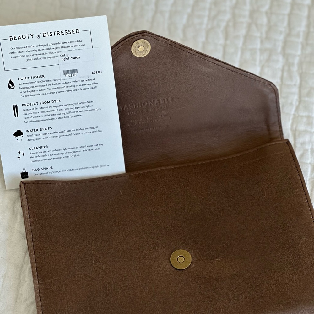 Brown clutch